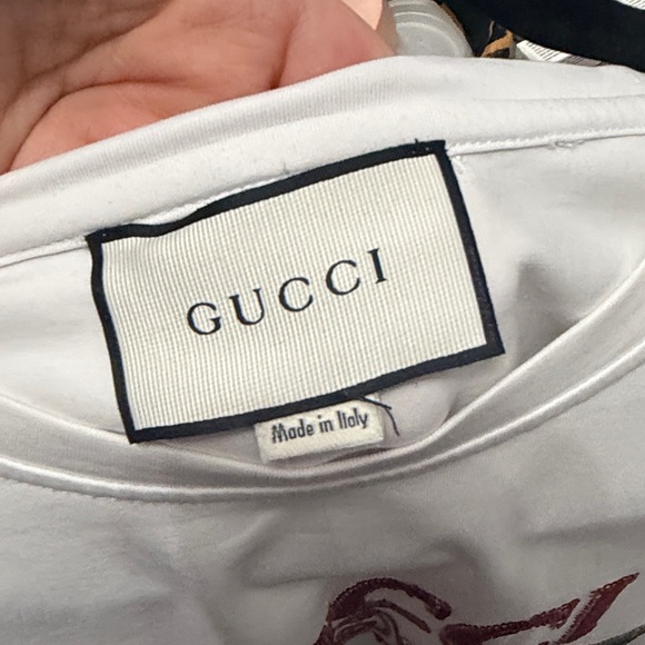 Gucci White Tee with Multicolor Logo - Picture 3 of 6